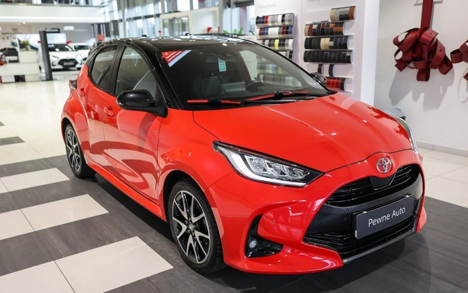 Toyota Yaris cena 83850 przebieg: 11502, rok produkcji 2020 z Lębork małe 596